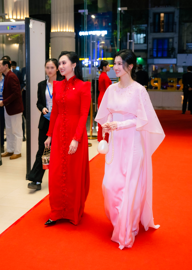 Hiếm ai làm được như Phương Nhi- Ảnh 1. Hiếm ai làm được như Phương Nhi- Ảnh 1.