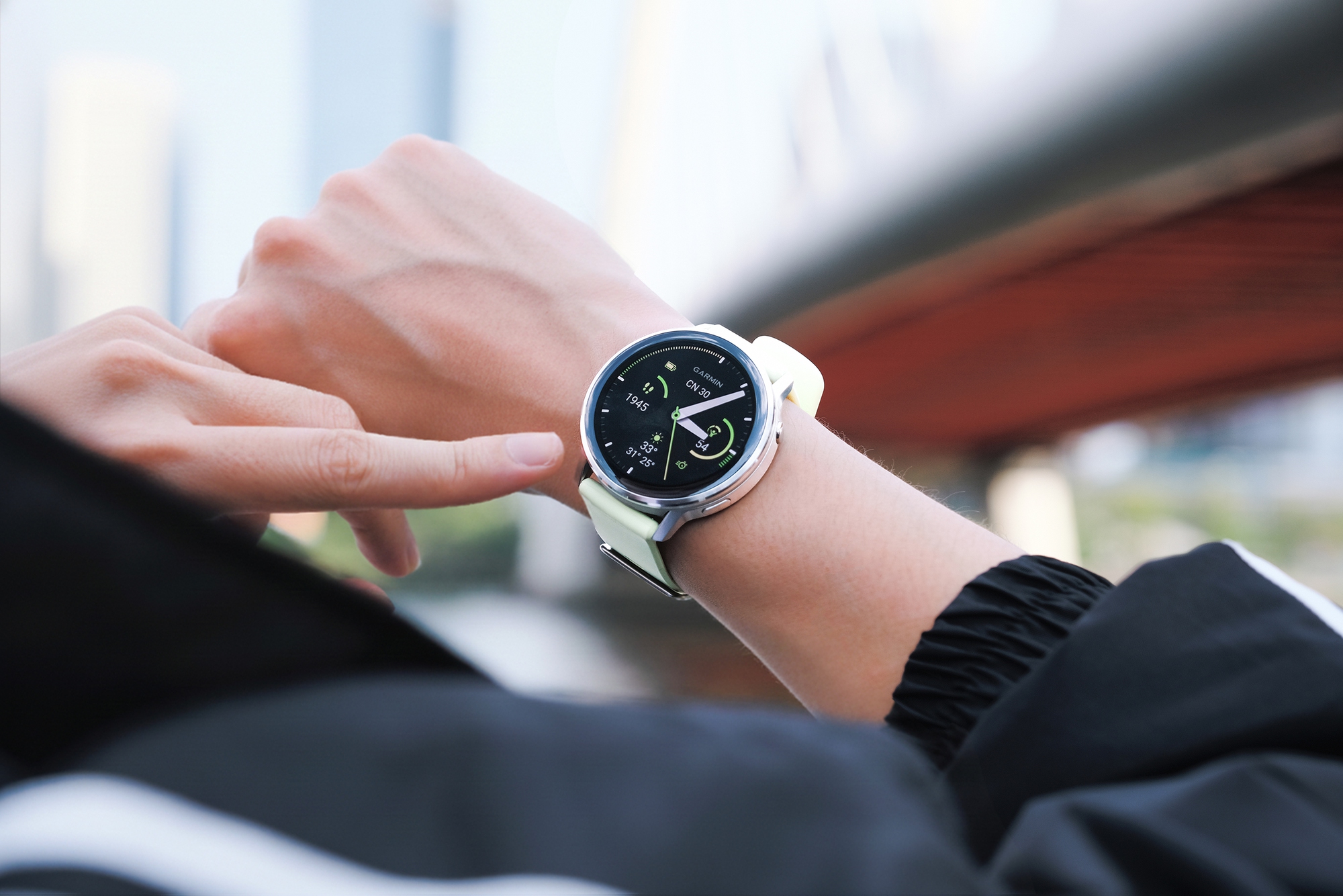 Dùng thử mẫu mẫu smartwatch 15 triệu đồng, dành cho người trẻ “sống healthy” của Garmin- Ảnh 1. Dùng thử mẫu mẫu smartwatch 15 triệu đồng, dành cho người trẻ “sống healthy” của Garmin- Ảnh 1.