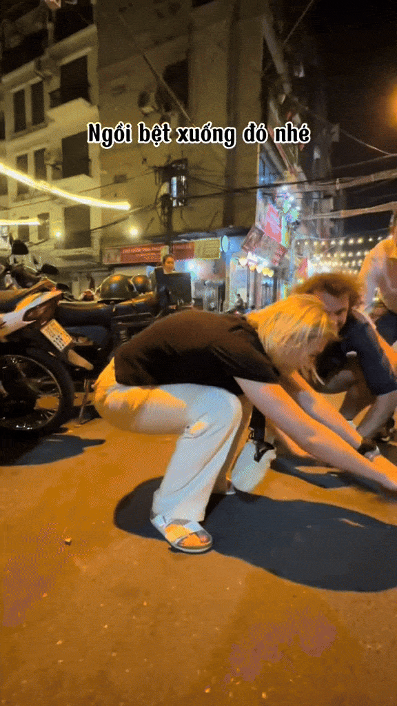 Khách Tây khoe Khách Tây khoe