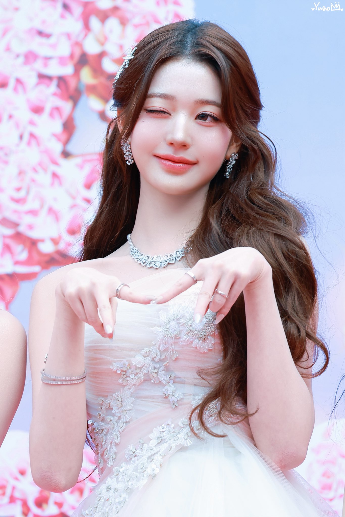 AAA 2025: Ai đi thì được chia giải, cả loạt sao hạng S "ra chuồng gà" vì không thèm đoái hoài- Ảnh 1. AAA 2025: Ai đi thì được chia giải, cả loạt sao hạng S "ra chuồng gà" vì không thèm đoái hoài- Ảnh 1.