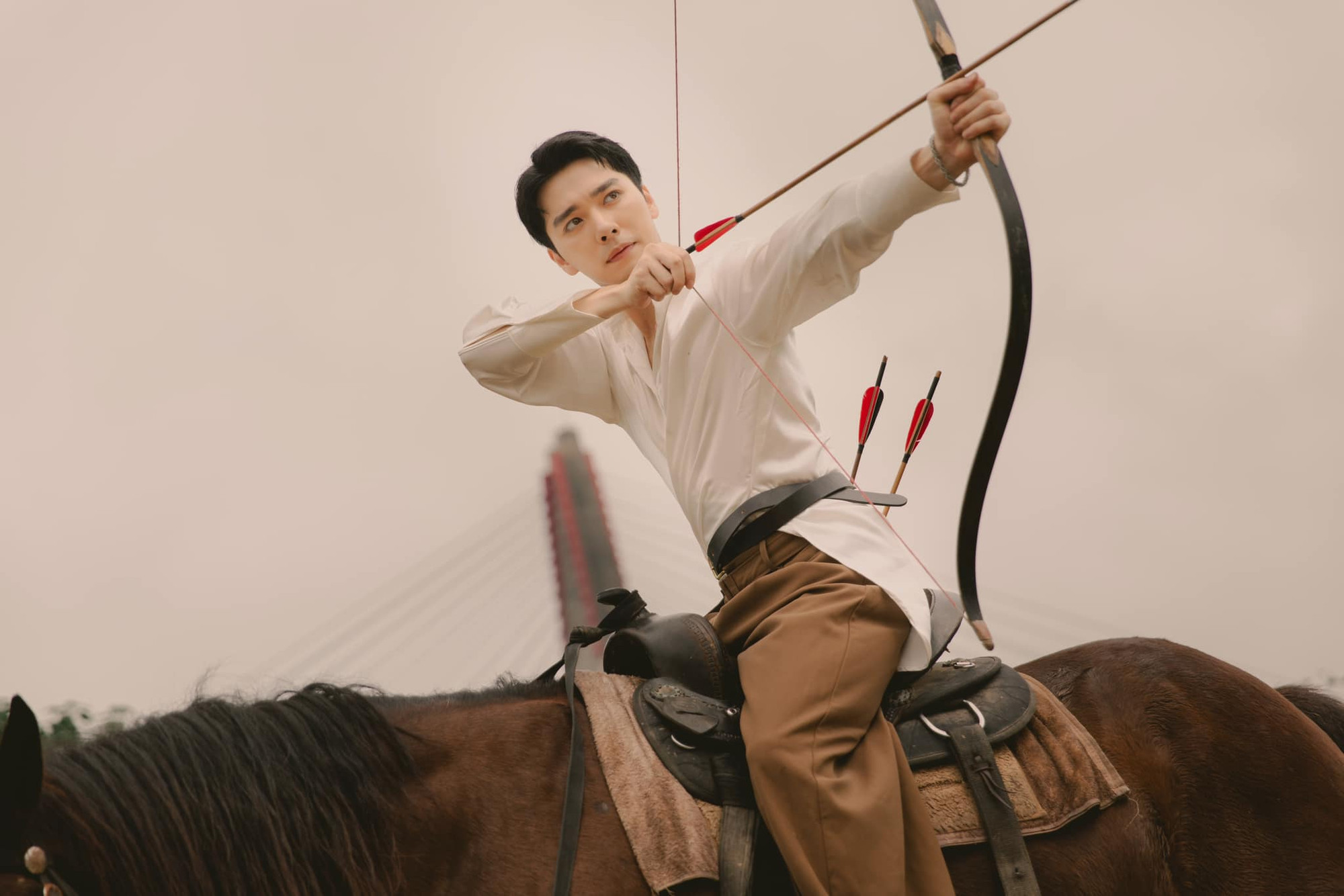 5 mỹ nam cổ trang đẹp nhất Việt Nam: Quốc Anh xếp sau ISAAC, hạng 1 chiếm hết sự hoàn hảo trên đời- Ảnh 11. 5 mỹ nam cổ trang đẹp nhất Việt Nam: Quốc Anh xếp sau ISAAC, hạng 1 chiếm hết sự hoàn hảo trên đời- Ảnh 11.