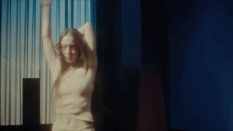 Xứng đáng 10 năm chờ đợi nữ thần nhan sắc này: Bà tổ visual đến cái bóng cũng đẹp, 1 chữ sang không diễn tả đủ- Ảnh 2.