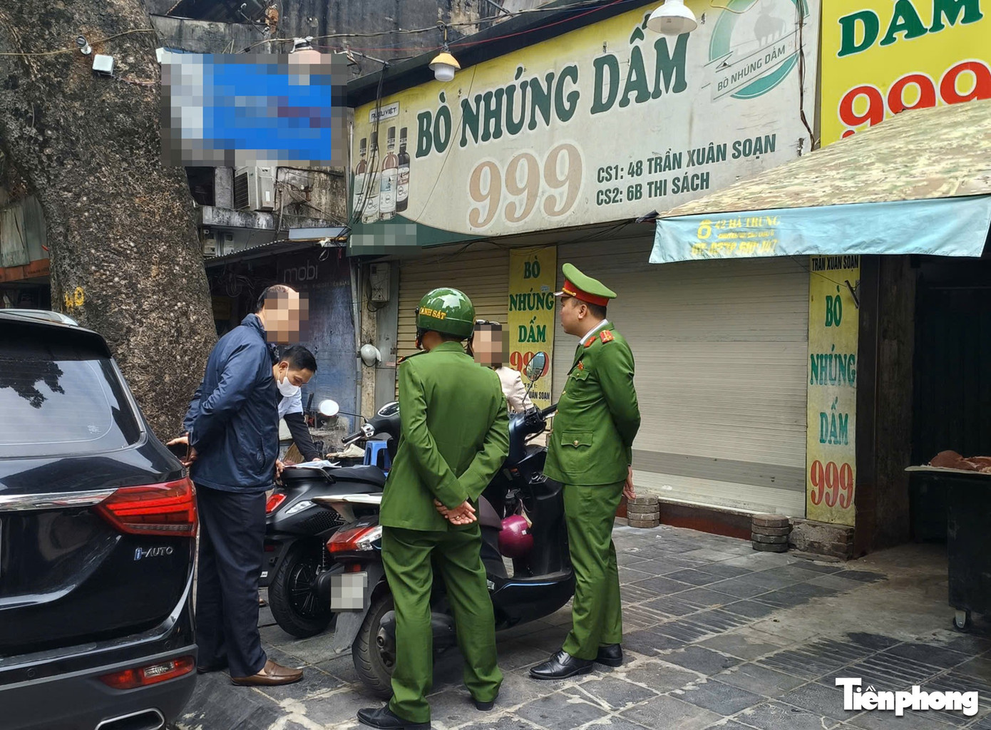 Hà Nội: Dừng hoạt động quán bò nhúng dấm bị khách tố có dòi- Ảnh 1.