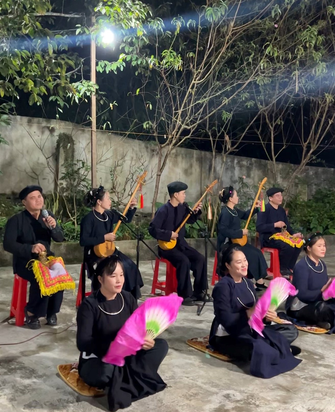 Lý giải nguyên nhân hiện tượng hiếm ở ngôi làng Lạng Sơn: Vì sao 400 nhà dân đều quay về 1 hướng?- Ảnh 7.