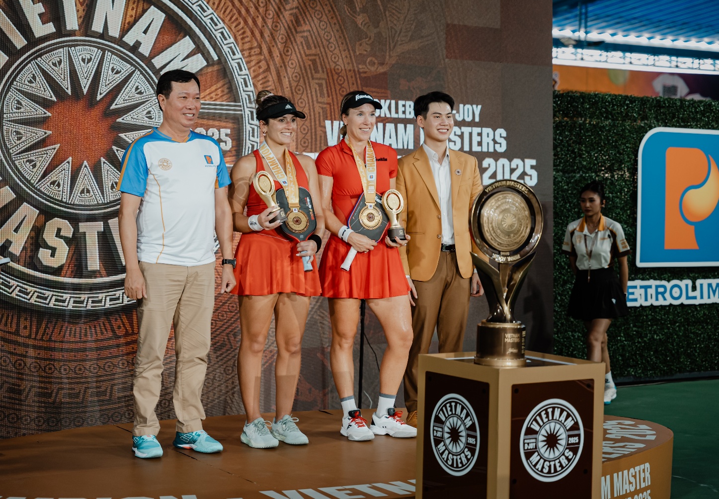 Pickleball D-Joy Vietnam Masters - Petrolimex Cup: Đỉnh cao Pickleball Việt Nam- Ảnh 3. Pickleball D-Joy Vietnam Masters - Petrolimex Cup: Đỉnh cao Pickleball Việt Nam- Ảnh 3.