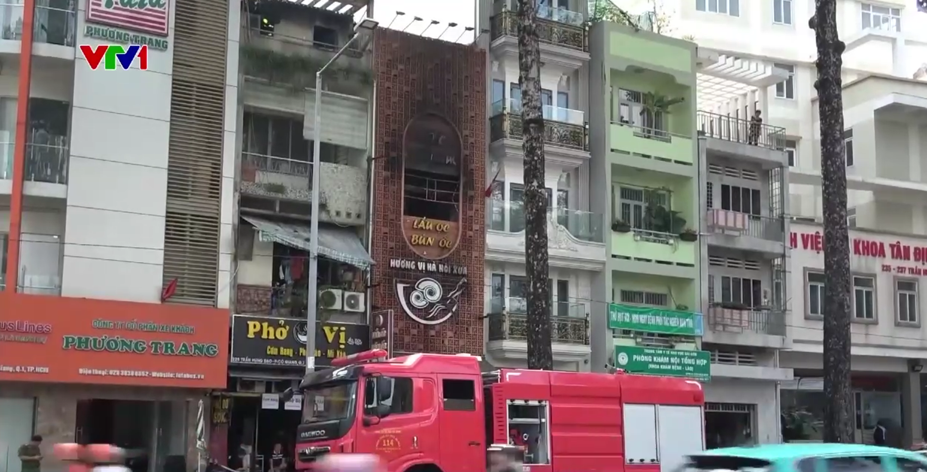 Vụ cháy quán ăn khiến 4 người tử vong: Thêm lời cảnh báo nguy hiểm tại nhà ống bịt kín- Ảnh 1. Vụ cháy quán ăn khiến 4 người tử vong: Thêm lời cảnh báo nguy hiểm tại nhà ống bịt kín- Ảnh 1.