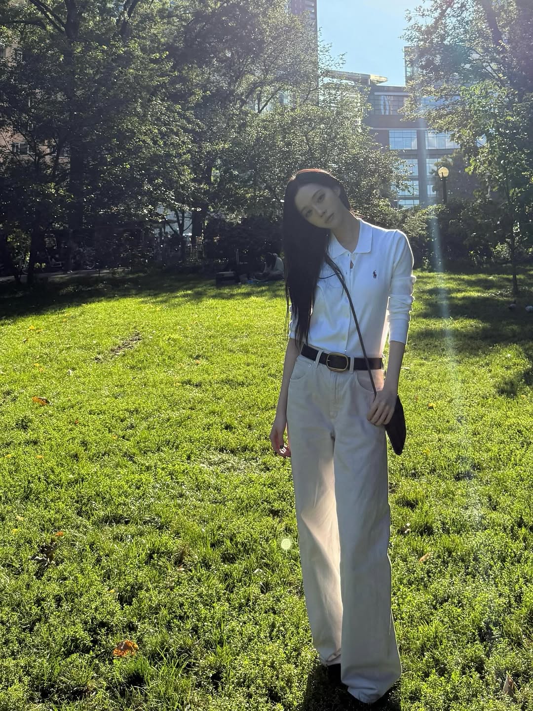 Bạn gái của đỉnh lưu toàn cầu: Visual như tuyệt tác AI, style cuốn đến nghẹt thở- Ảnh 9. Bạn gái của đỉnh lưu toàn cầu: Visual như tuyệt tác AI, style cuốn đến nghẹt thở- Ảnh 9.