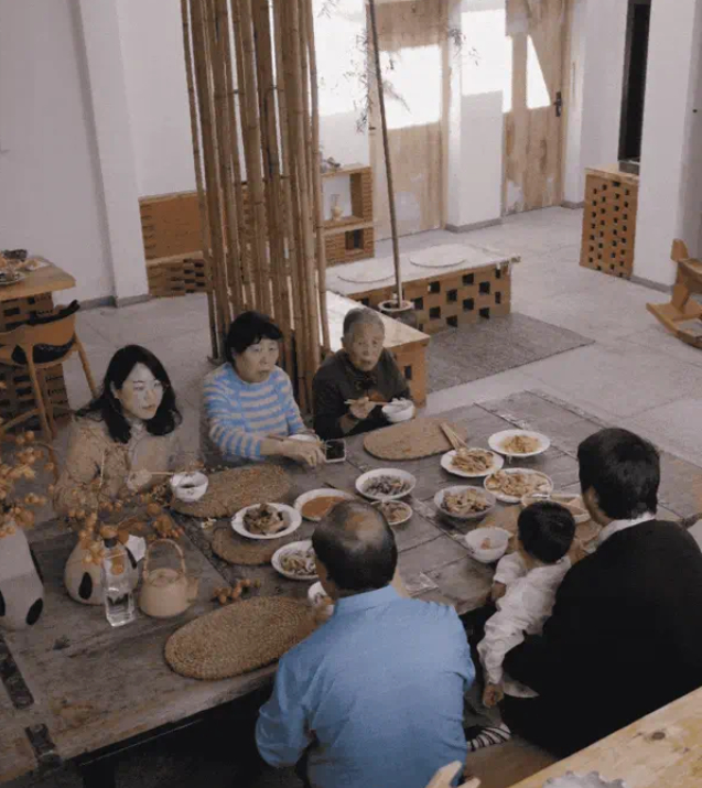 Nữ tiến sĩ chi gần 1,5 tỷ đồng xây “nhà xanh” 270m2 để cha dưỡng già: Tự phát điện, tự lọc nước, cả năm không tốn tiền điện- Ảnh 4.