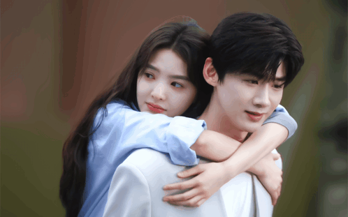 Cặp đôi phim giả tình thật tái hợp lần 34 gây bão MXH: Nhà trai khí chất ngút ngàn, nhà gái đẹp ơi là đẹp- Ảnh 5. 10 cặp đôi đẹp nhất Trung Quốc 2025: Triệu Lộ Tư - Trần Vỹ Đình xếp thứ 7, hạng 1 trời sinh để yêu nhau