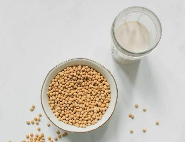 Quên nước hầm xương, tôm khô đi - đây mới là 5 nhóm thực phẩm mới là nguồn canxi đúng nghĩa- Ảnh 4.