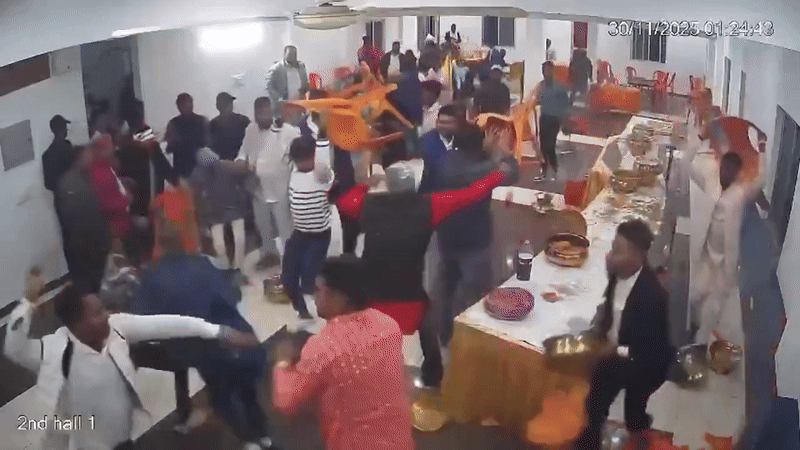 Đám cưới đang tiến hành thì xảy ra ẩu đả dữ dội, gia đình cô dâu tuyên bố: "Không cưới xin gì nữa"- Ảnh 2. Đám cưới đang tiến hành thì xảy ra ẩu đả dữ dội, gia đình cô dâu tuyên bố: