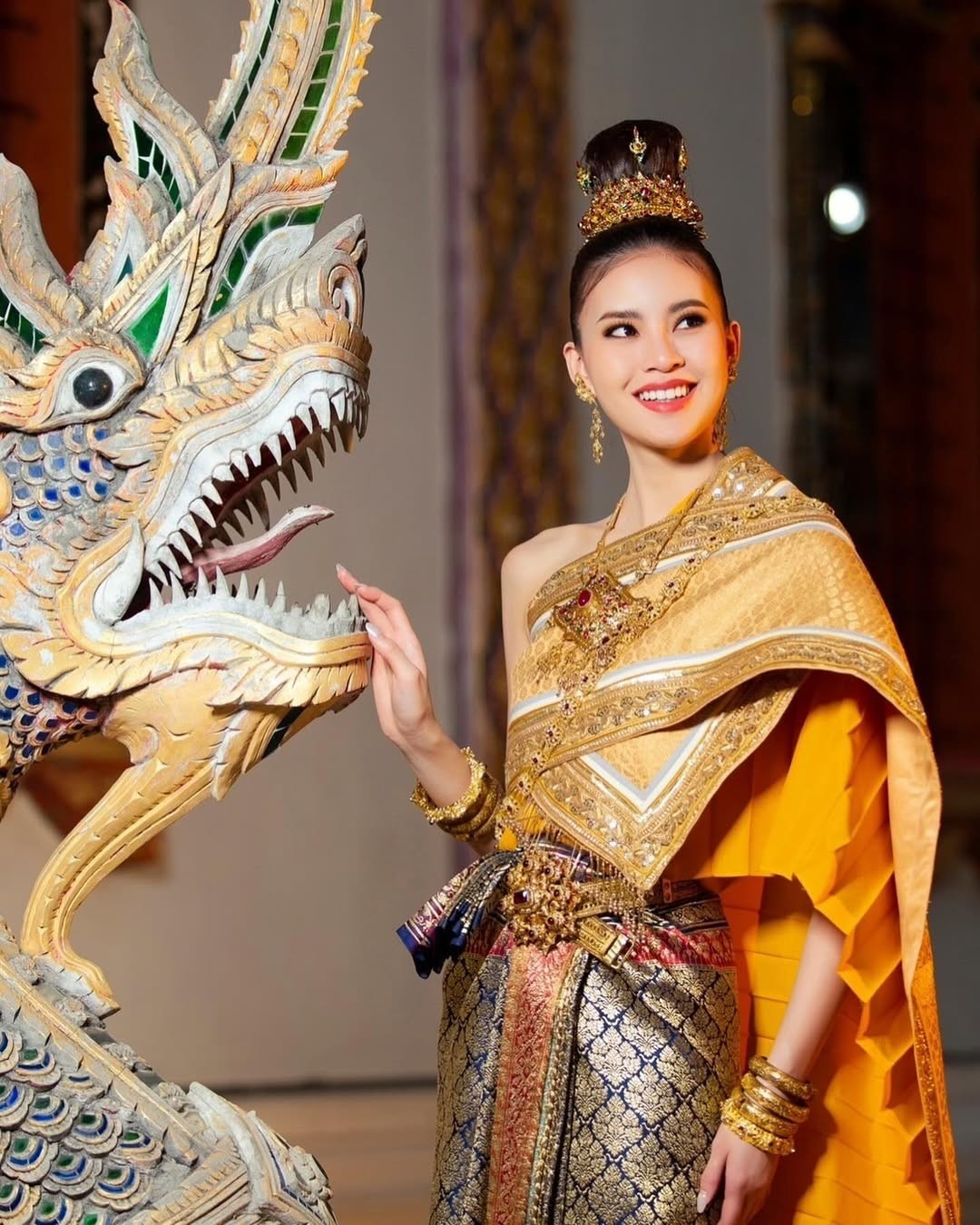 Chiêm ngưỡng dàn Hoa hậu "đỉnh nóc, kịch trần" của Thái Lan cầm biển dẫn đoàn trong Lễ khai mạc SEA Games 33- Ảnh 5.