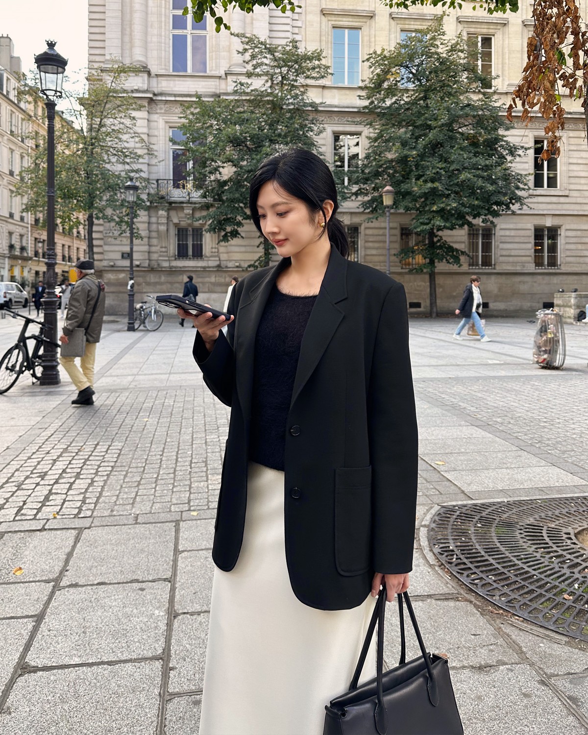 5 mẫu chân váy hack tuổi tốt nhất, đã vậy còn rất sang- Ảnh 7. 5 mẫu chân váy hack tuổi tốt nhất, đã vậy còn rất sang- Ảnh 7.