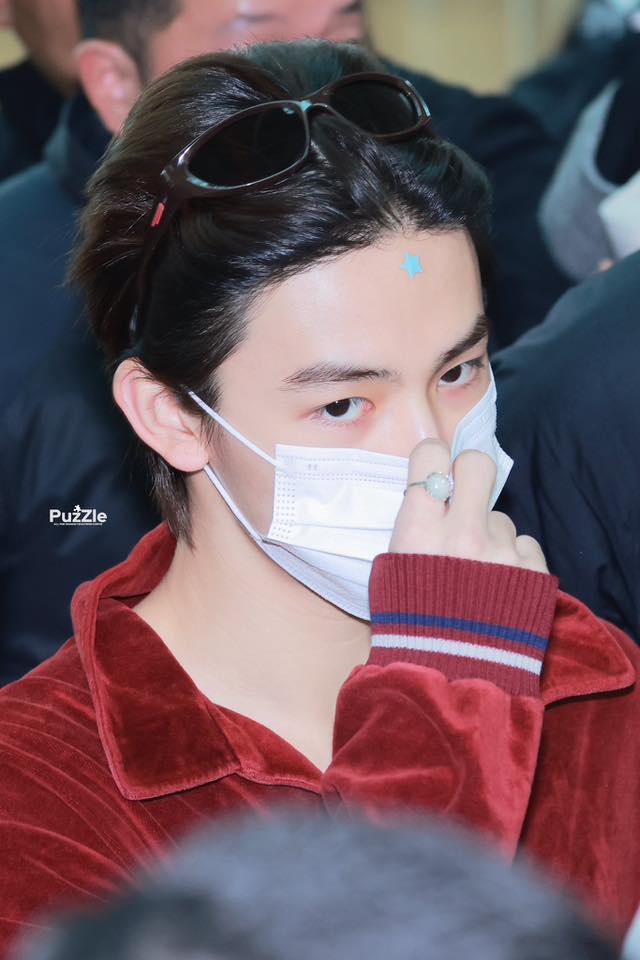 Mỹ nam 2k9 chấp đẹp tiêu chuẩn khắc nghiệt của dân Hàn: Mũi Conan thế này thì chê gì nữa?- Ảnh 1.