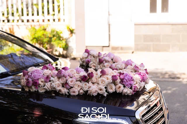 Dàn xe đón dâu hàng chục tỷ trong lễ cưới của Tiên Nguyễn và chồng gốc Dubai- Ảnh 4. Dàn xe đón dâu hàng chục tỷ trong lễ cưới của Tiên Nguyễn và chồng gốc Dubai- Ảnh 4.