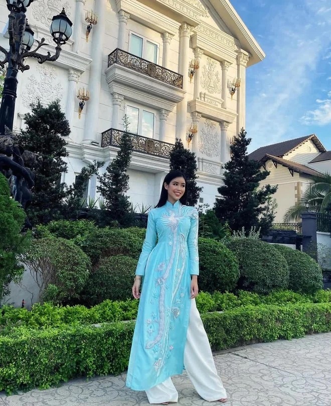 Cận cảnh biệt thự nh&agrave; tỷ ph&uacute; Johnathan Hạnh Nguyễn - nơi đang diễn ra đ&aacute;m cưới thế kỷ của &ldquo;con g&aacute;i y&ecirc;u&rdquo;- Ảnh 7.