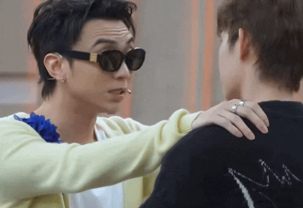 SOOBIN sốc mạnh, cả cõi mạng như “phát điên” vì Tân Binh Toàn Năng- Ảnh 4. SOOBIN sốc mạnh, cả cõi mạng như “phát điên” vì Tân Binh Toàn Năng- Ảnh 4.