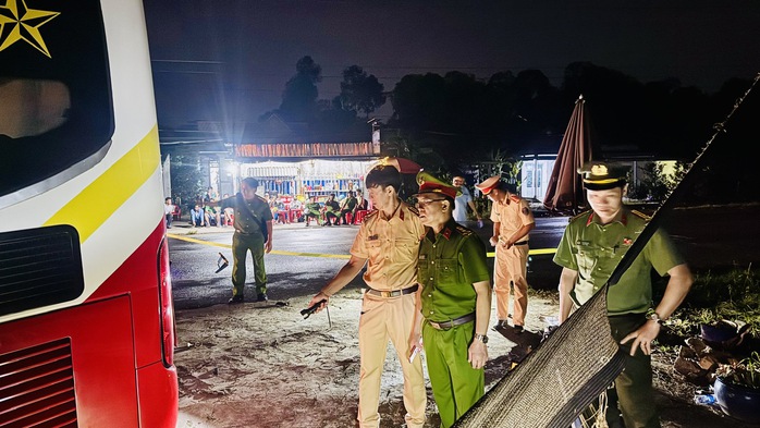 Vụ tai nạn kinh hoàng ở Đồng Tháp: Kết quả kiểm tra nồng độ cồn tài xế xe giường nằm- Ảnh 1. Vụ tai nạn kinh hoàng ở Đồng Tháp: Kết quả kiểm tra nồng độ cồn tài xế xe giường nằm- Ảnh 1.