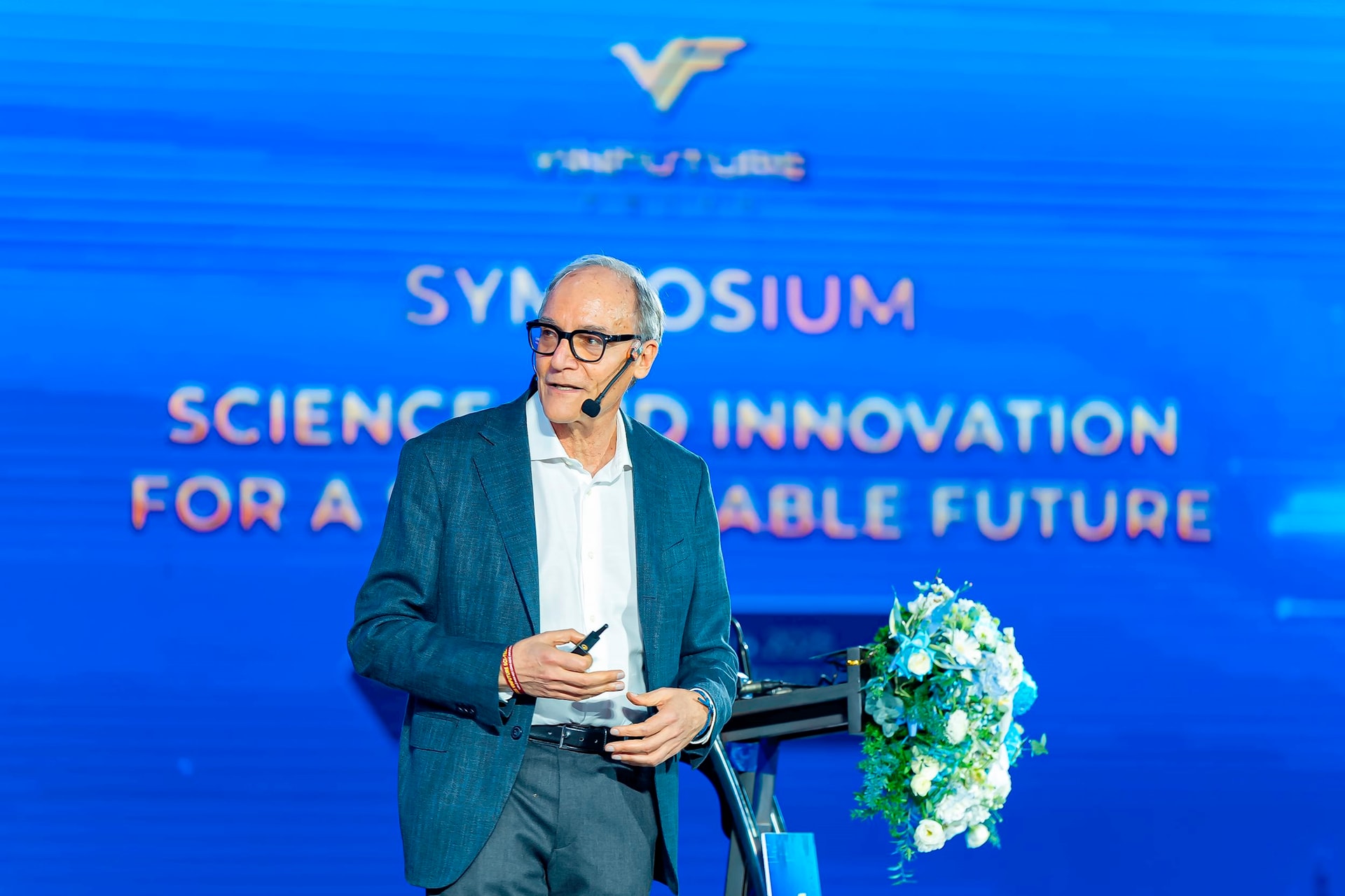 Chuyên gia hàng đầu thế giới hiến kế giúp giải quyết "thảm họa" khiến Việt Nam thiệt hại 13 tỷ USD/năm- Ảnh 2.