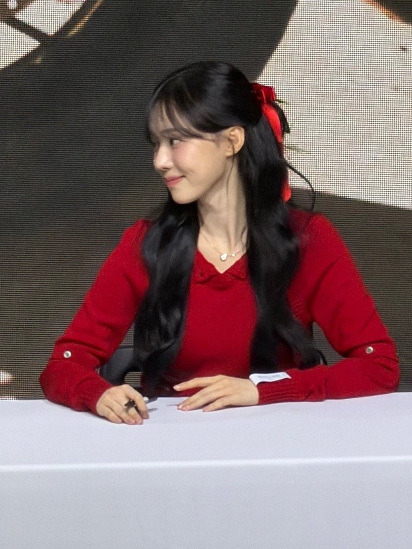 Công chúa băng giá lộ diện hậu lộ tin hẹn hò đỉnh lưu toàn cầu, 1 nụ cười bóc trần Công chúa băng giá lộ diện hậu lộ tin hẹn hò đỉnh lưu toàn cầu, 1 nụ cười bóc trần