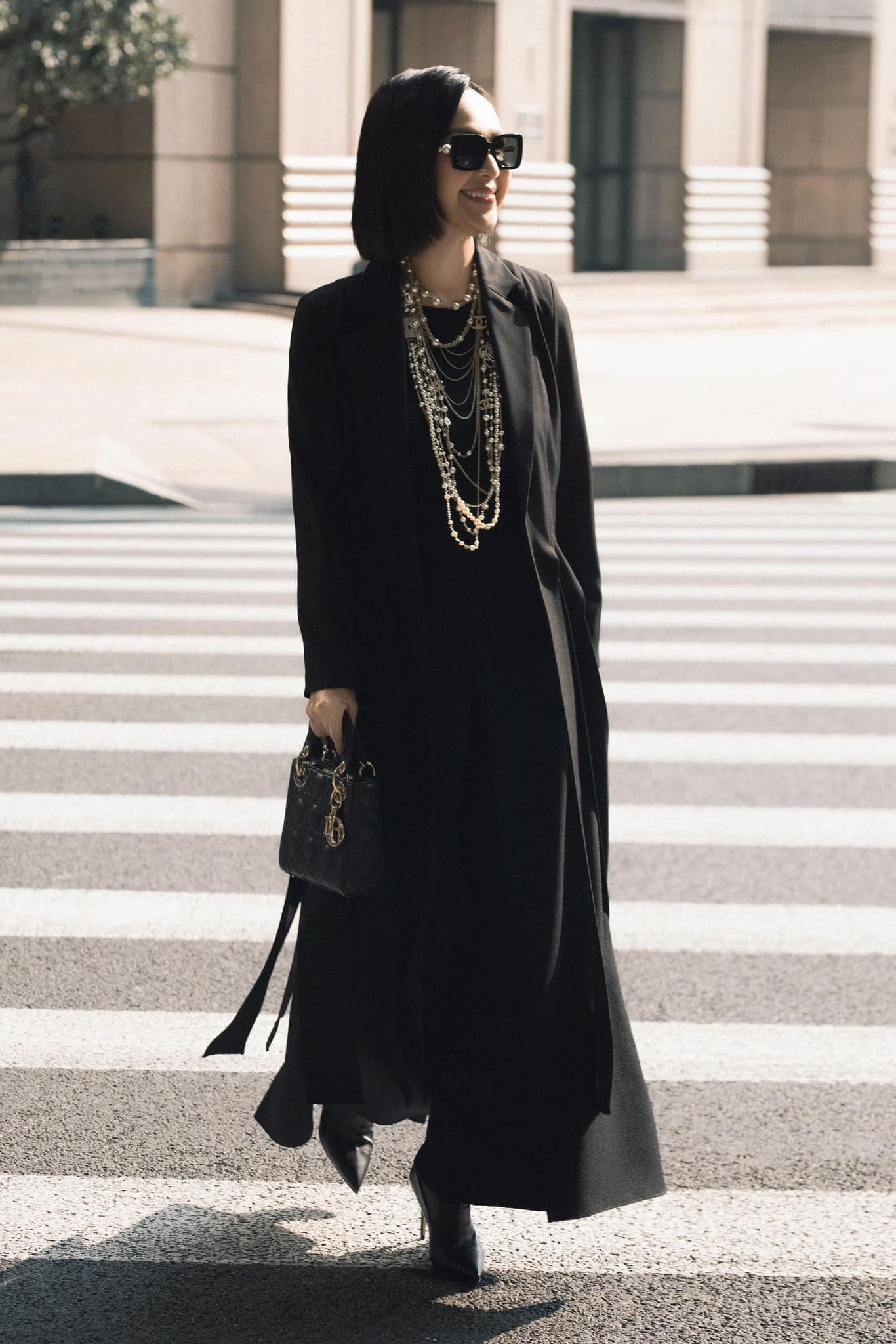 Vóc dáng tuổi 63 của mỹ nhân Việt duy nhất được tung hô “hoa hậu không ngai”, chồng yêu chiều hết mực- Ảnh 11. Vóc dáng tuổi 63 của mỹ nhân Việt duy nhất được tung hô “hoa hậu không ngai”, chồng yêu chiều hết mực- Ảnh 11.