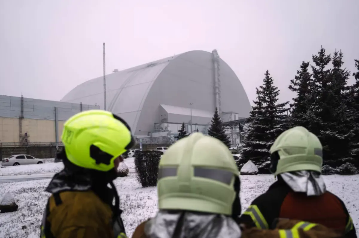 Cảnh báo lá chắn bảo vệ nhà máy hạt nhân Chernobyl mất khả năng cô lập phóng xạ- Ảnh 2. Cảnh báo lá chắn bảo vệ nhà máy hạt nhân Chernobyl mất khả năng cô lập phóng xạ- Ảnh 2.