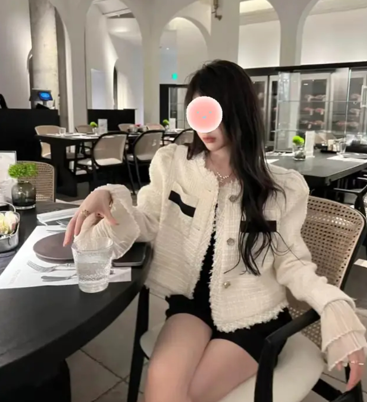 Cô gái mới tốt nghiệp 2 năm đã nợ tiền tỉ, biết hoàn cảnh gia đình ai nấy lắc đầu: Nuôi con kiểu ấy thì còn nợ nữa!- Ảnh 1.