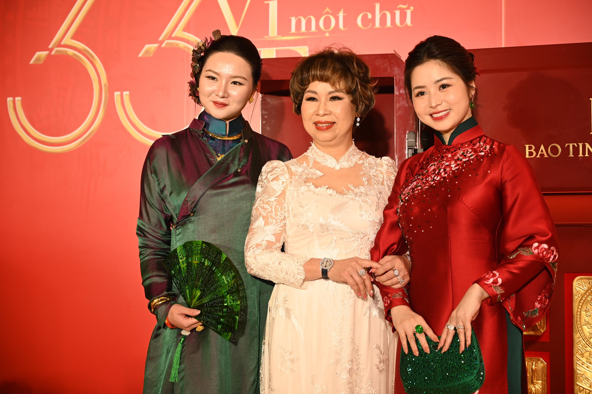 Bức ảnh hiếm thấy của gia tộc vàng nổi tiếng nhất Hà Nội- Ảnh 3. Bức ảnh hiếm thấy của gia tộc vàng nổi tiếng nhất Hà Nội- Ảnh 3.