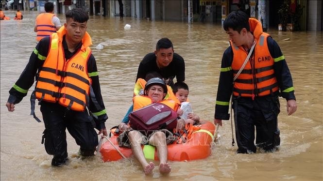 Chuyên gia hàng đầu thế giới hiến kế giúp giải quyết "thảm họa" khiến Việt Nam thiệt hại 13 tỷ USD/năm- Ảnh 3.