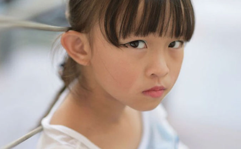 Trẻ lớn lên bất hiếu thường do 3 kiểu nuôi dạy kém cỏi này của cha mẹ!- Ảnh 1. Trẻ lớn lên bất hiếu thường do 3 kiểu nuôi dạy kém cỏi này của cha mẹ!- Ảnh 1.