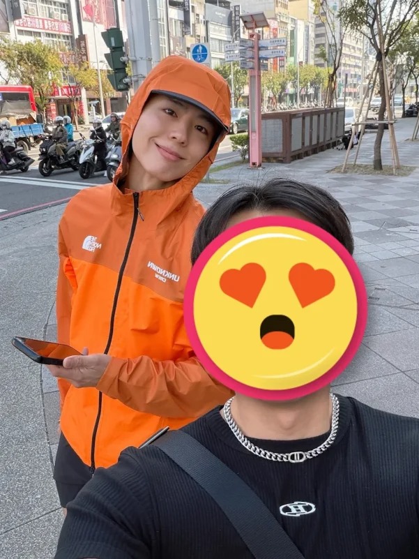 Park Bo Gum đi dự AAA hay du lịch thế này?- Ảnh 3.