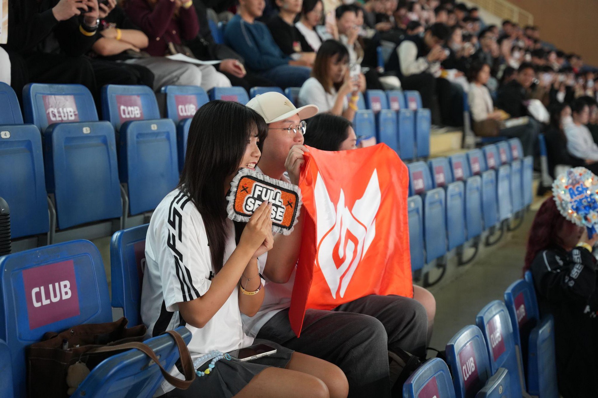 ShopeePay "gây sốt" AIC 2025: Giảm đến 50% nạp thẻ, loạt ưu đãi độc quyền cho fan Esports- Ảnh 2. ShopeePay "gây sốt" AIC 2025: Giảm đến 50% nạp thẻ, loạt ưu đãi độc quyền cho fan Esports- Ảnh 2.