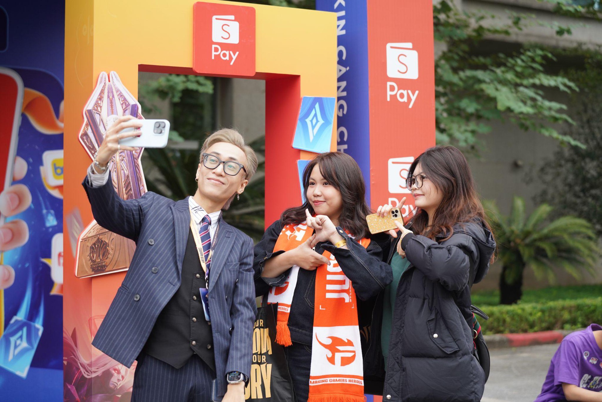 ShopeePay "gây sốt" AIC 2025: Giảm đến 50% nạp thẻ, loạt ưu đãi độc quyền cho fan Esports- Ảnh 6. ShopeePay "gây sốt" AIC 2025: Giảm đến 50% nạp thẻ, loạt ưu đãi độc quyền cho fan Esports- Ảnh 6.