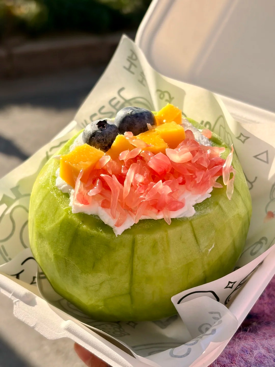 Món tráng miệng làm từ sữa chua "ăn cả vỏ" này khiến chị em mê mệt, thử một miếng là "dính" ngay lập tức!- Ảnh 28.