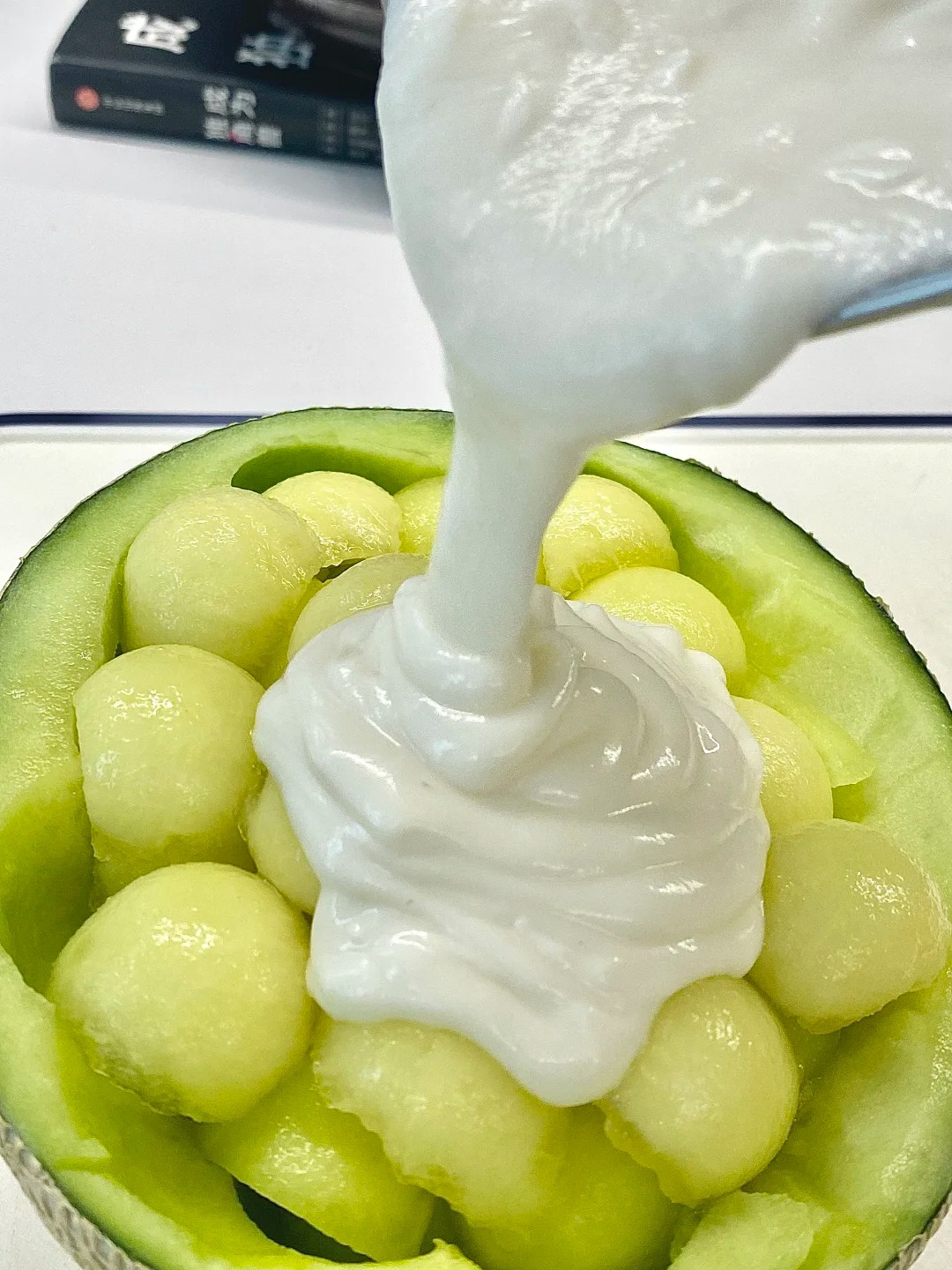 Món tráng miệng làm từ sữa chua "ăn cả vỏ" này khiến chị em mê mệt, thử một miếng là "dính" ngay lập tức!- Ảnh 30.