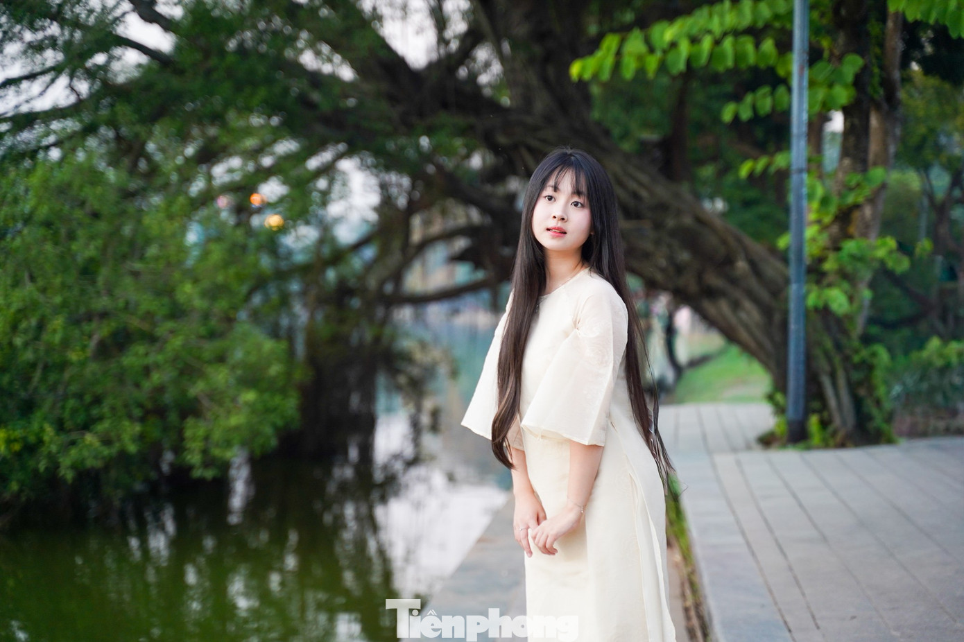 'Nàng thơ' chi tiền triệu chụp ảnh áo dài cuối năm- Ảnh 6.