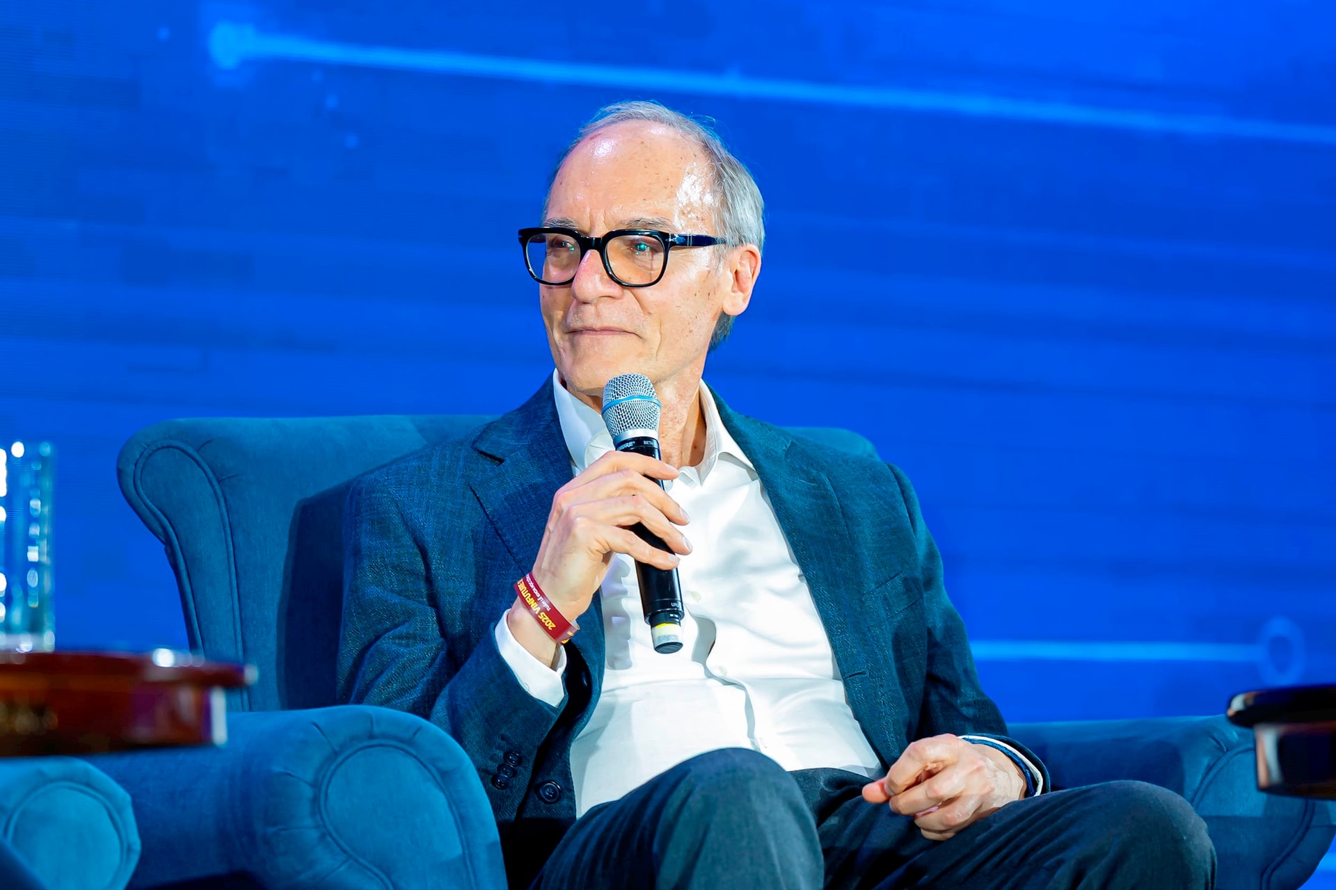 Chuyên gia hàng đầu thế giới hiến kế giúp giải quyết "thảm họa" khiến Việt Nam thiệt hại 13 tỷ USD/năm- Ảnh 1.