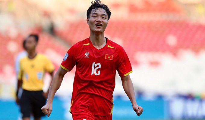 Độc đáo SEA Games 33: Cầu thủ U22 Việt Nam vừa đi thi đấu vừa học đại học online- Ảnh 2. Độc đáo SEA Games 33: Cầu thủ U22 Việt Nam vừa đi thi đấu vừa học đại học online- Ảnh 2.