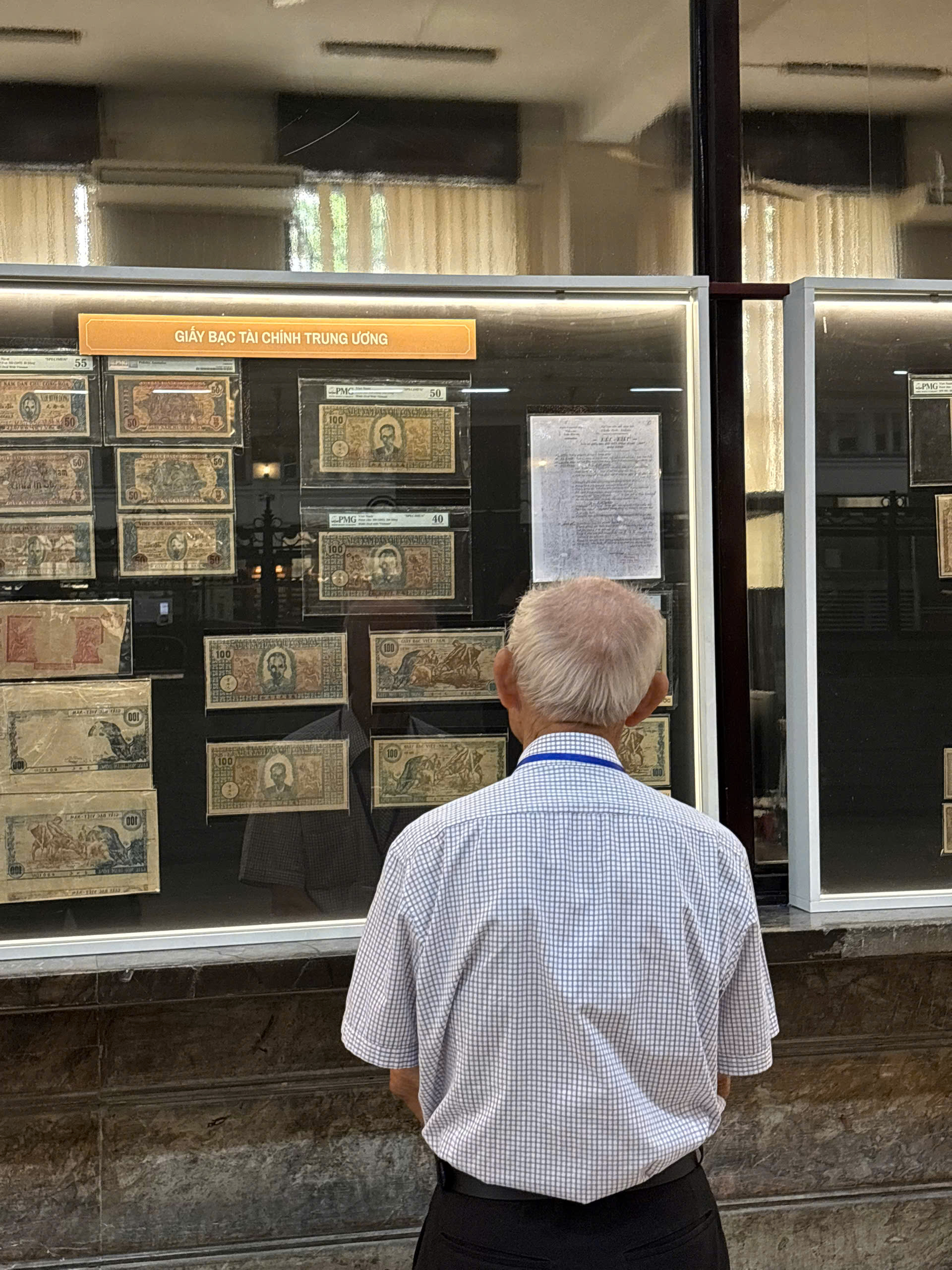 Bên trong căn phòng đầy tiền mặt tại Ngân hàng Nhà nước Việt Nam, lần đầu mở cửa công khai cho người dân chiêm ngưỡng- Ảnh 19. Bên trong căn phòng đầy tiền mặt tại Ngân hàng Nhà nước Việt Nam, lần đầu mở cửa công khai cho người dân chiêm ngưỡng- Ảnh 19.