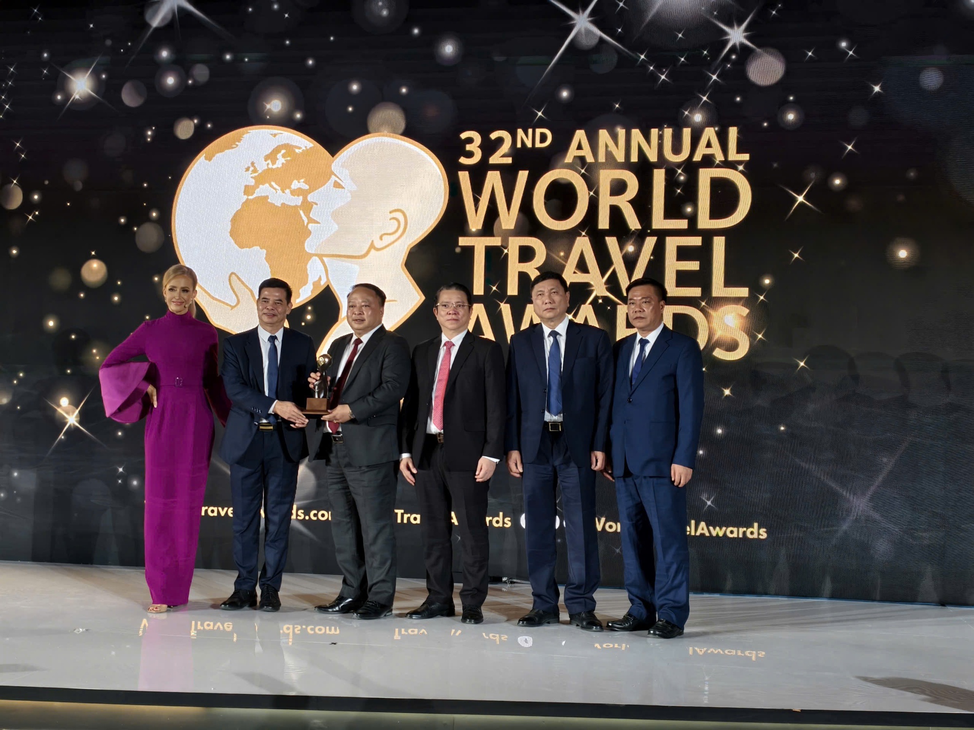 Tuyên Quang được vinh danh "Điểm đến văn hóa khu vực hàng đầu thế giới 2025" tại World Travel Awards- Ảnh 2. Tuyên Quang được vinh danh "Điểm đến văn hóa khu vực hàng đầu thế giới 2025" tại World Travel Awards- Ảnh 2.