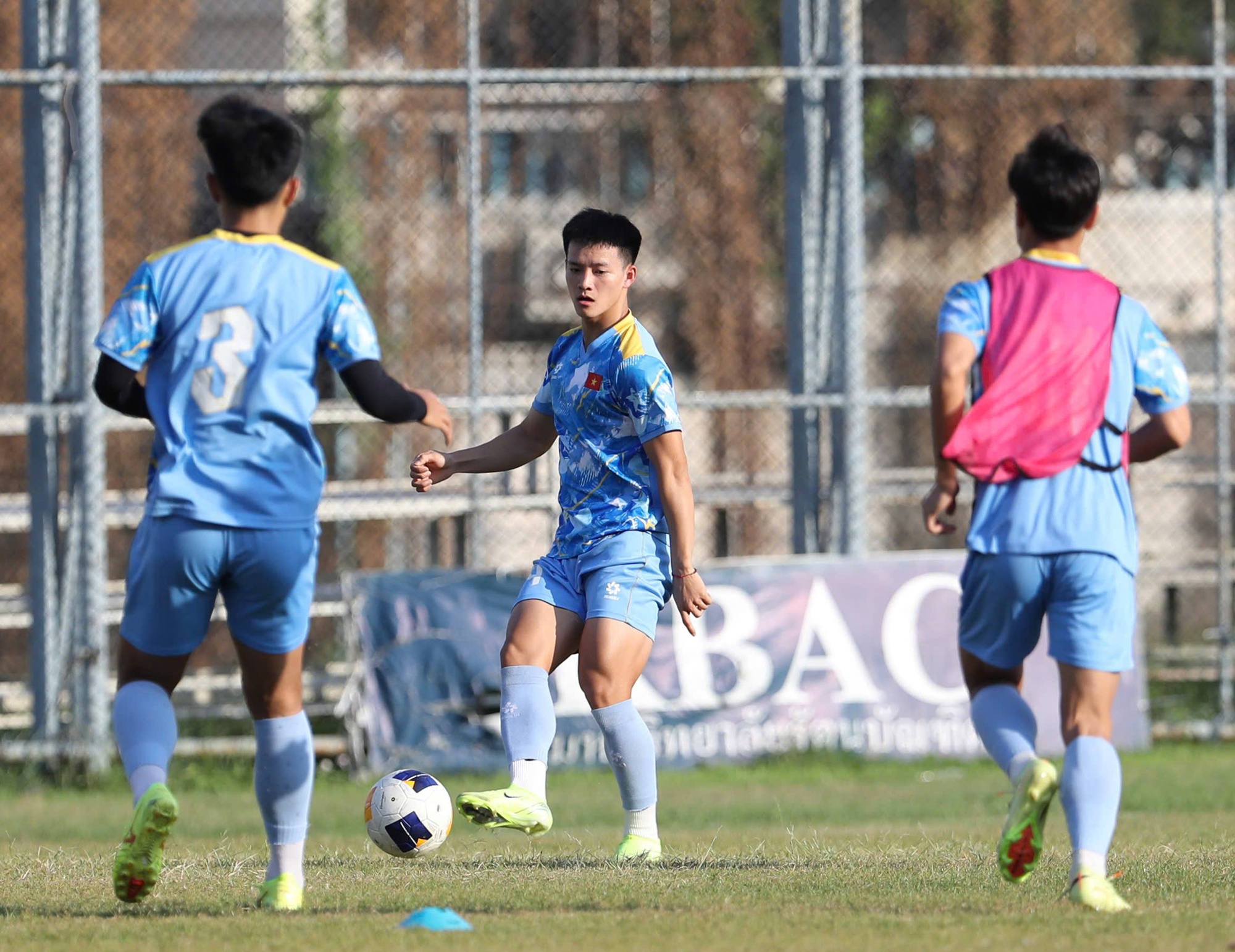 Tận mắt gặp ngôi sao U22 Việt Nam sáng học đại học chiều đá SEA Games- Ảnh 7.