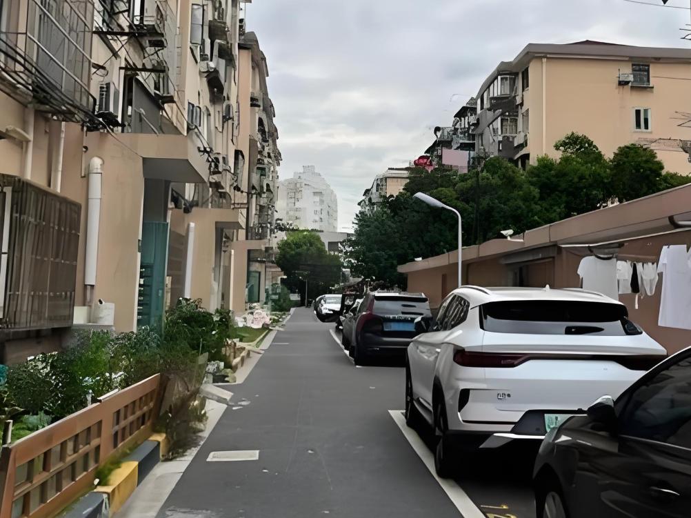 Sống ở chung cư tầng 29 nhiều năm rồi quay về khu tập thể cũ, tôi mới phát hiện cuộc sống dễ thở hơn hẳn- Ảnh 3. Sống ở chung cư tầng 29 nhiều năm rồi quay về khu tập thể cũ, tôi mới phát hiện cuộc sống dễ thở hơn hẳn- Ảnh 3.