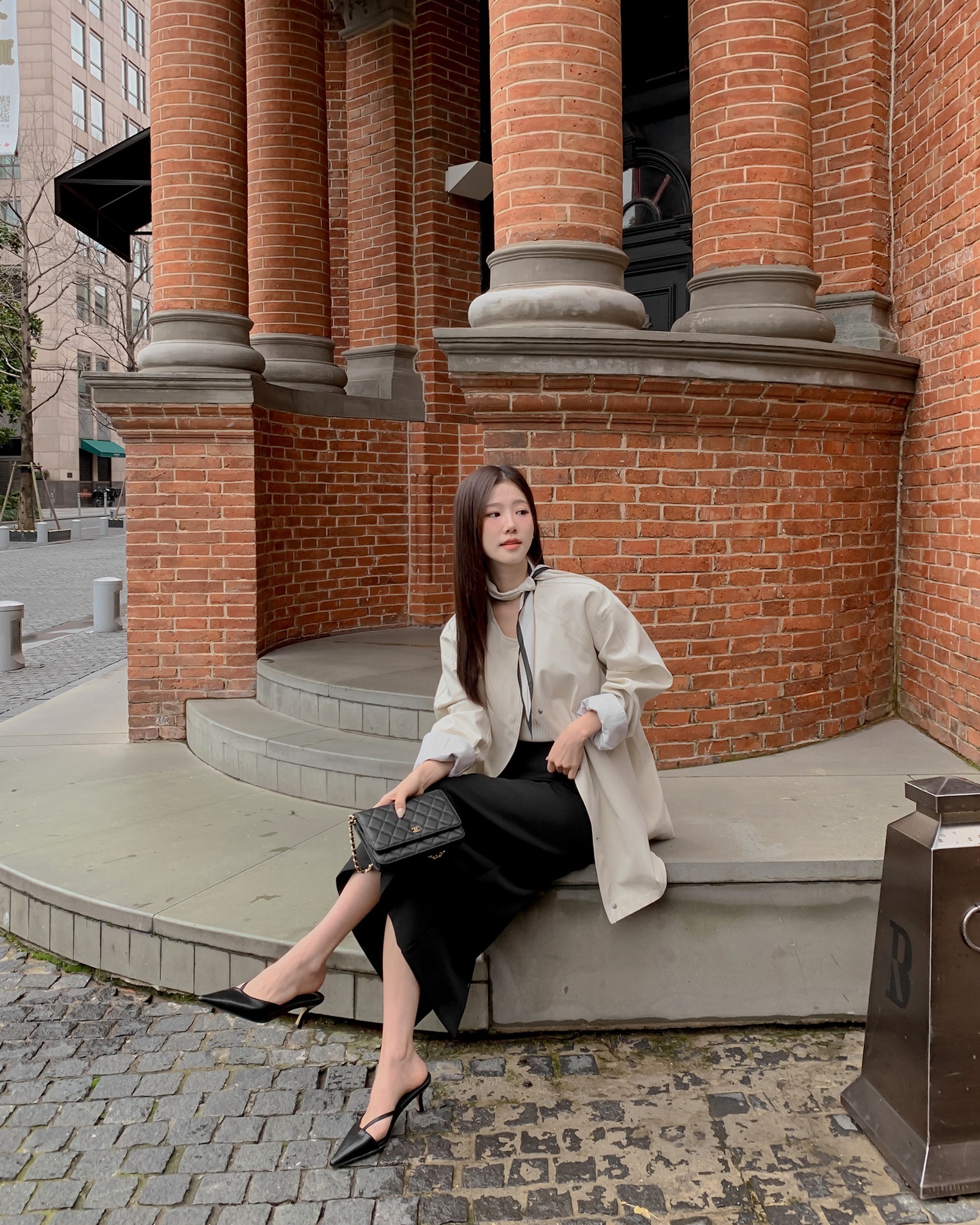 Chị em chỉ cần có đúng 3 đôi giày cao gót để sành điệu từ công sở ra phố- Ảnh 9.