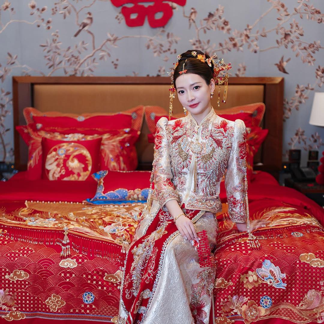 Nữ hoàng cầu lông xinh đẹp như tiên nữ trong ngày cưới ngôi sao cùng đội tuyển- Ảnh 4. Nữ hoàng cầu lông xinh đẹp như tiên nữ trong ngày cưới ngôi sao cùng đội tuyển- Ảnh 4.