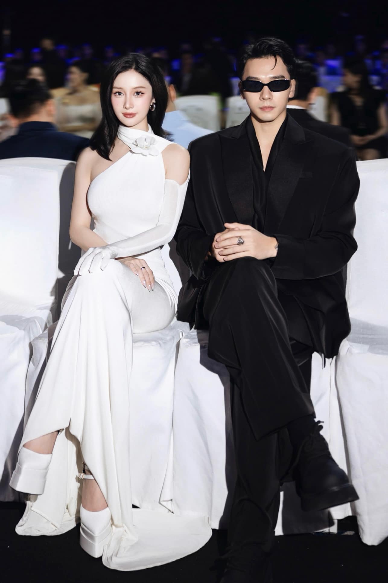 Rộ tin cặp chị - em Vbiz toang vì đàng gái ngoại tình, bị bắt ghen tại trận: Chính chủ lên tiếng nóng- Ảnh 6. Rộ tin cặp chị - em Vbiz toang vì đàng gái ngoại tình, bị bắt ghen tại trận: Chính chủ lên tiếng nóng- Ảnh 6.