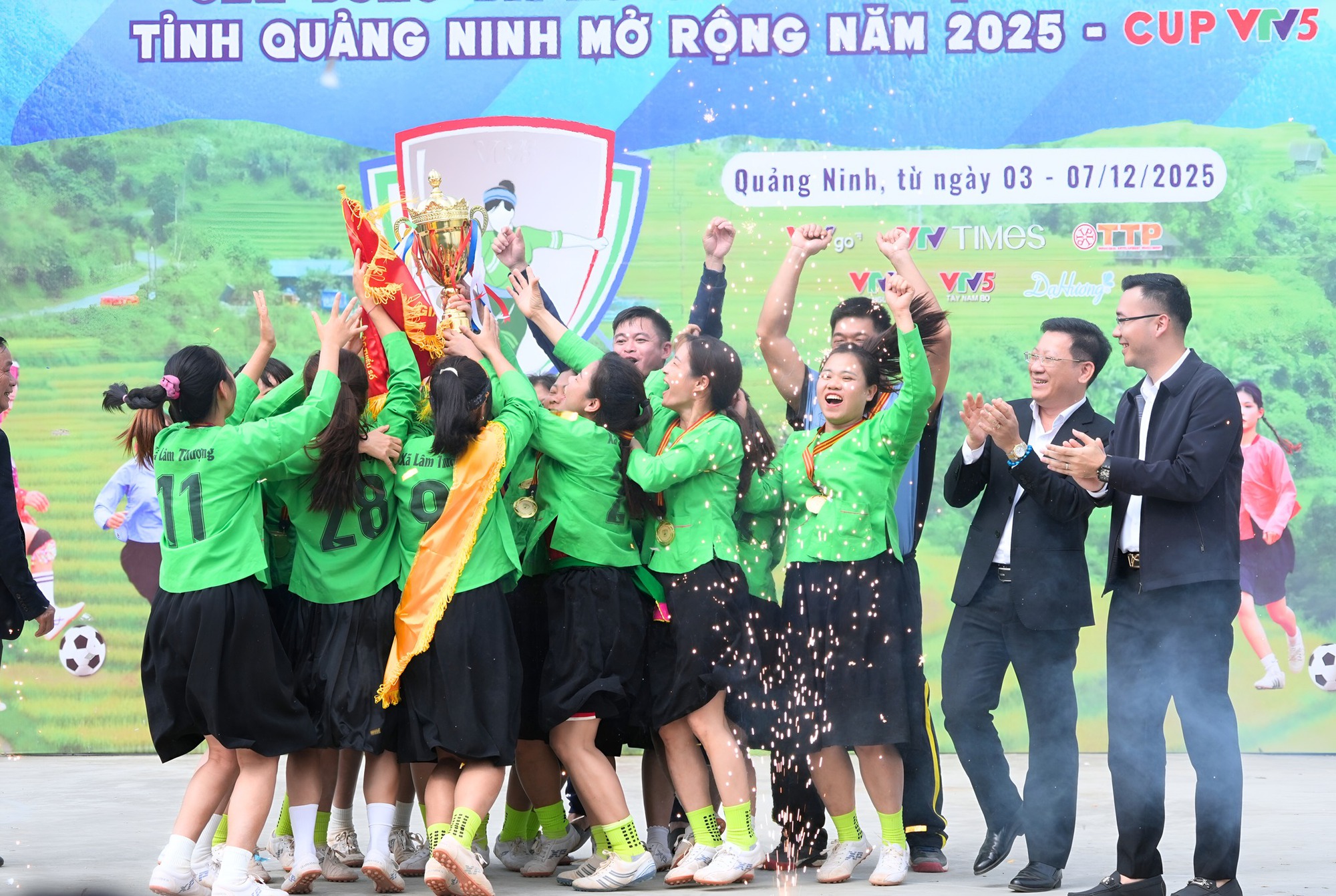 Sơn nữ Lào Cai trở thành Hoa khôi giải bóng đá nữ các dân tộc thiểu số là ai?- Ảnh 12.