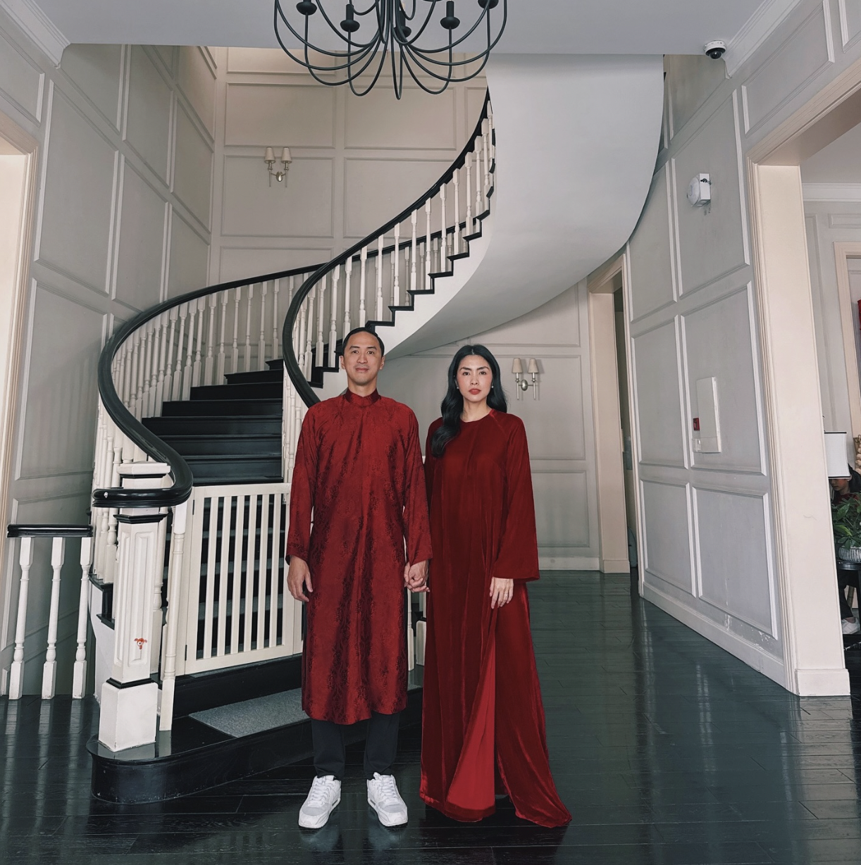 Đẳng cấp dâu hào môn: 4 tiêu chí chọn áo dài Đẳng cấp dâu hào môn: 4 tiêu chí chọn áo dài