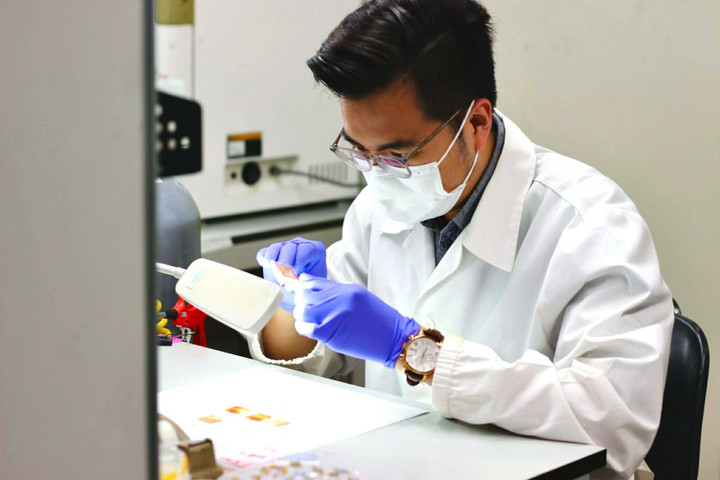 Chàng trai lấy bằng tiến sĩ ở tuổi 27, chọn về nước theo đuổi ngành bán dẫn- Ảnh 2.