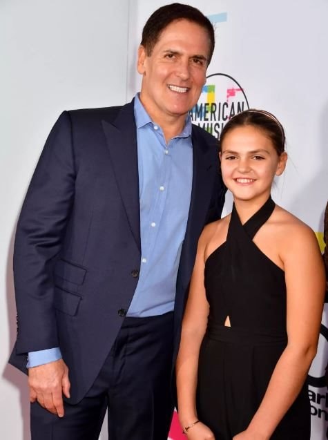 "Nể" cách Shark Mark Cuban dạy con: Phải tự nỗ lực để đạt điều mình muốn, cậu út mới 15 tuổi đã "nghiện" kinh doanh giống cha- Ảnh 2.