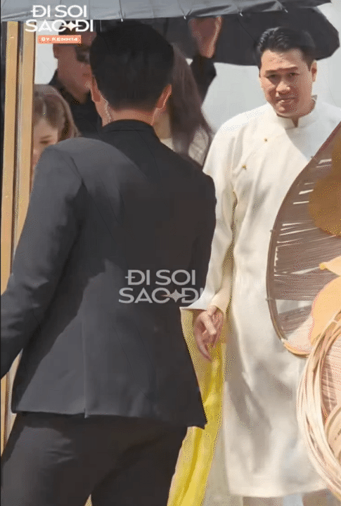 Đẳng cấp dâu hào môn: 4 tiêu chí chọn áo dài Đẳng cấp dâu hào môn: 4 tiêu chí chọn áo dài